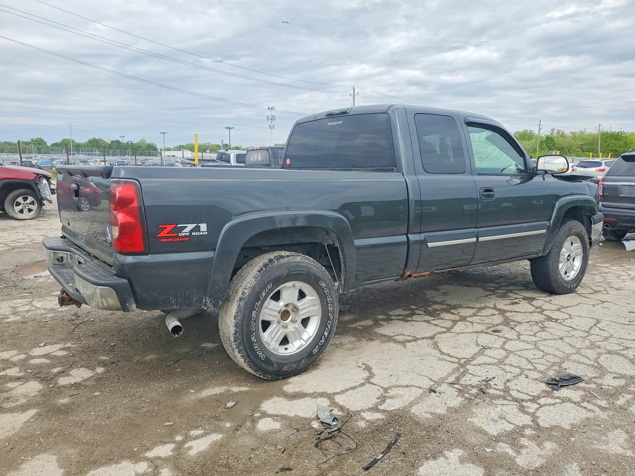 2004 CHEVROLET SILVERADO K1500 photo 5