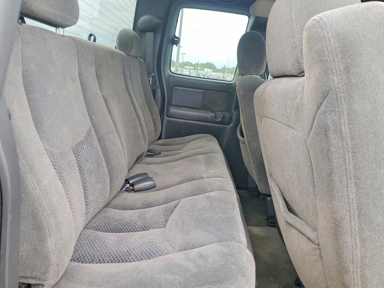 2004 CHEVROLET SILVERADO K1500 photo 19