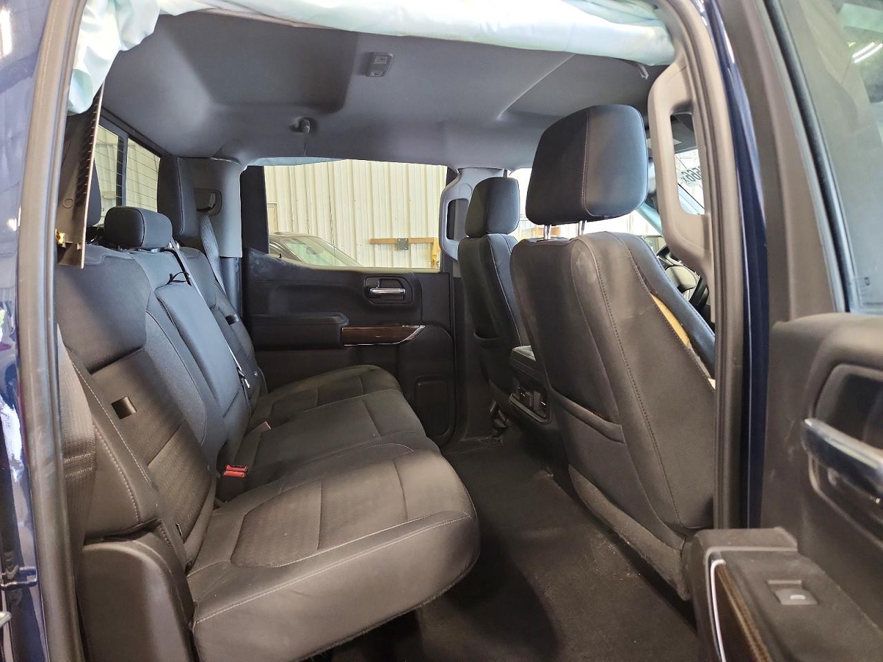 2019 CHEVROLET SILVERADO K1500 RST photo 19