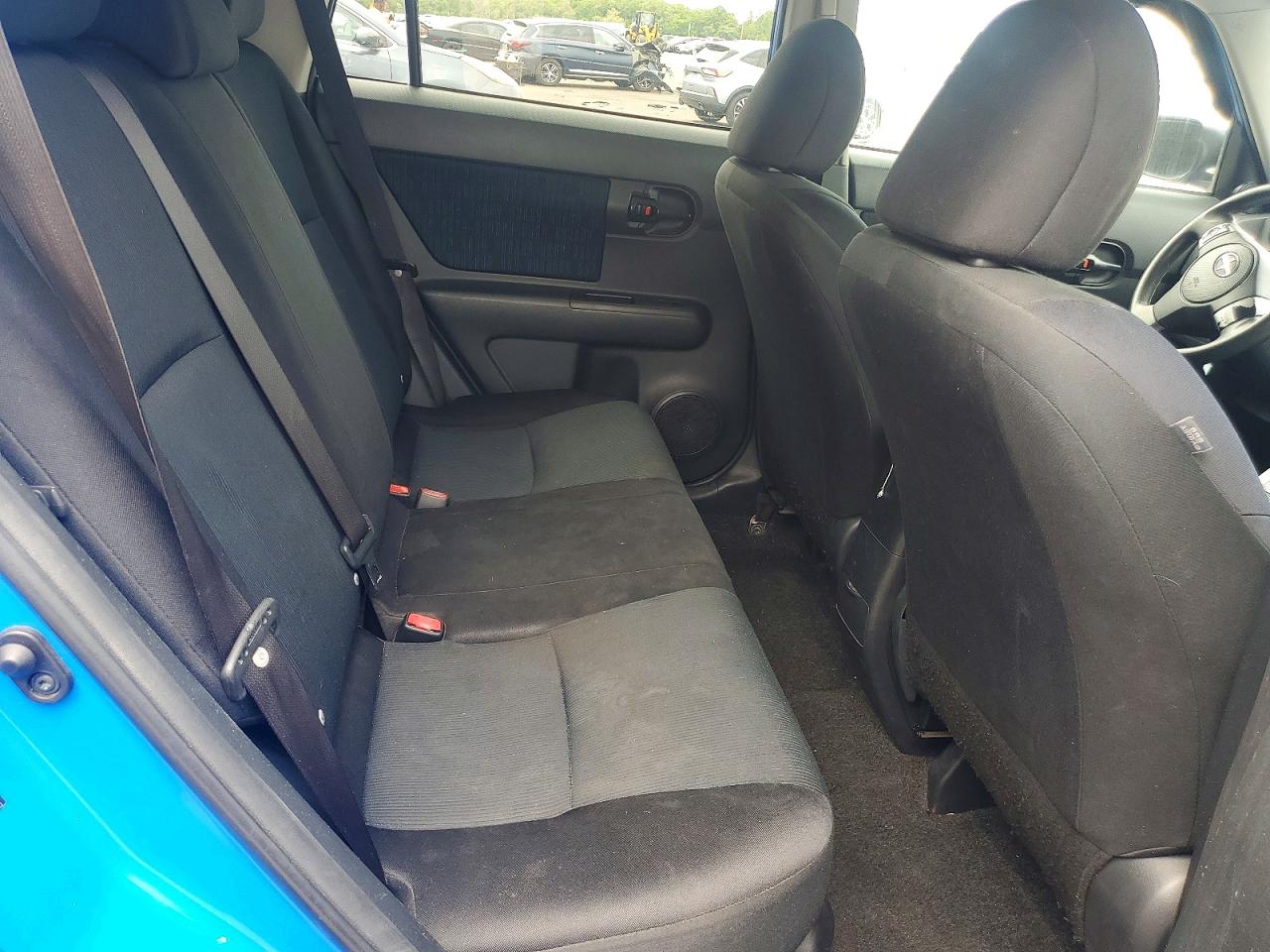 2011 TOYOTA SCION XB photo 21