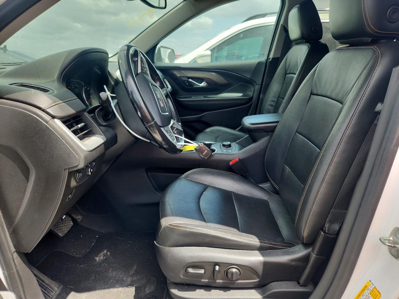 2020 GMC TERRAIN SLT photo 13