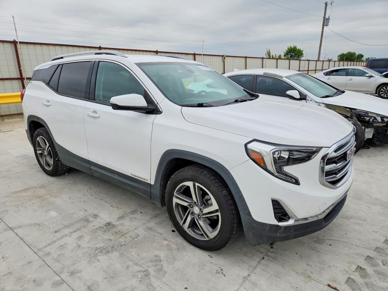 2020 GMC TERRAIN SLT photo 7