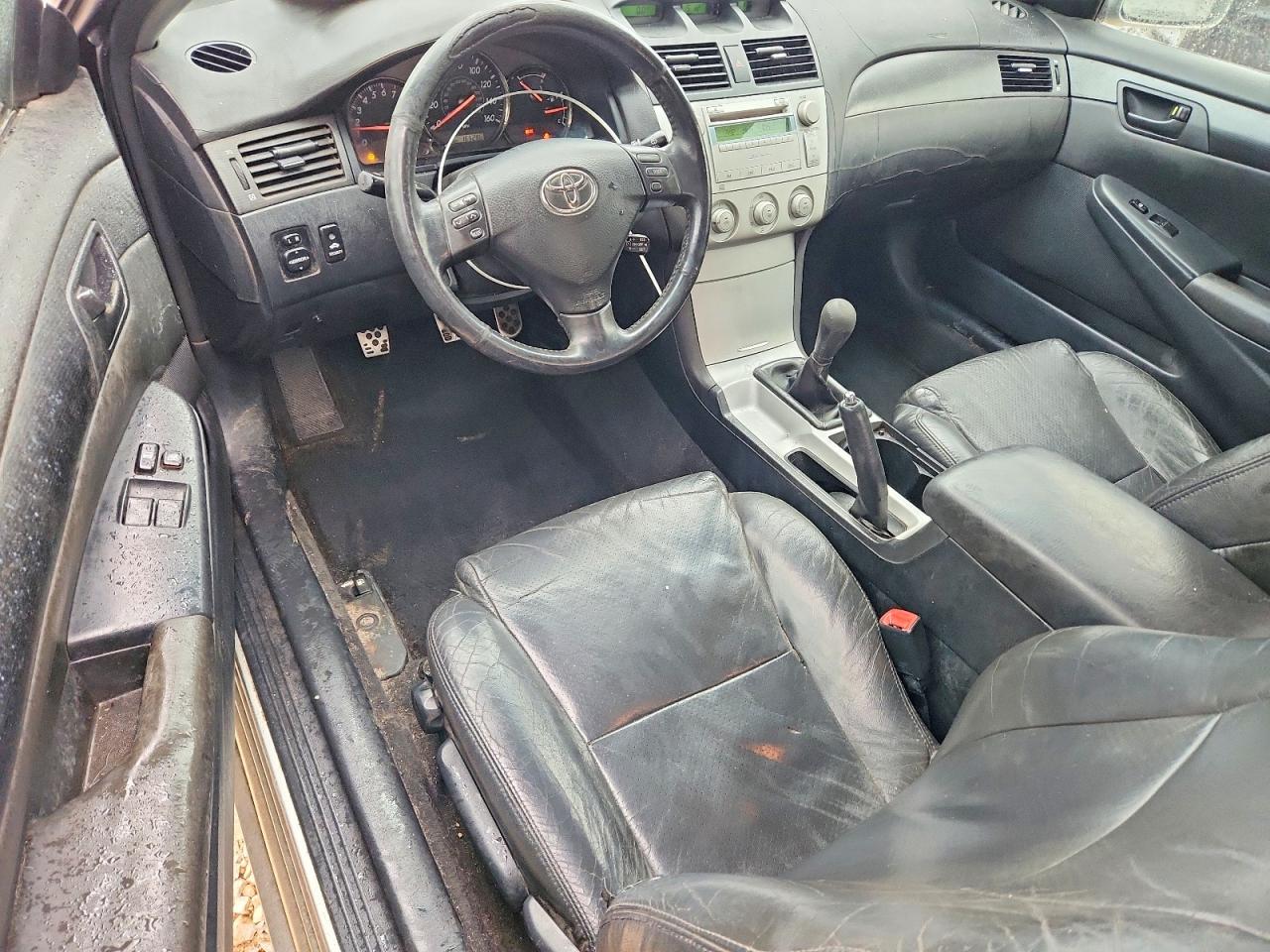 2004 TOYOTA CAMRY SOLARA SE SPORT photo 22