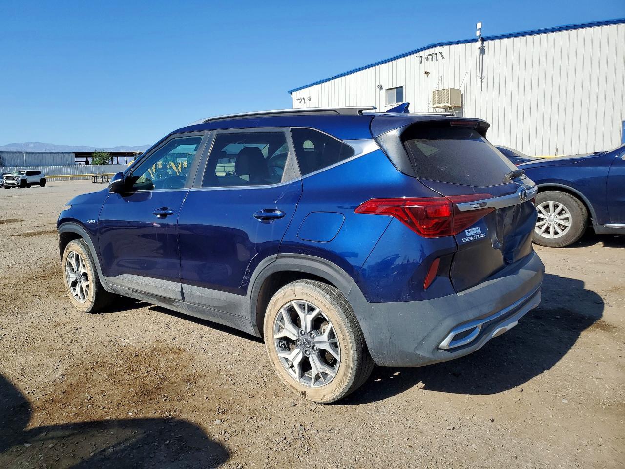 2021 KIA SELTOS EX photo 4