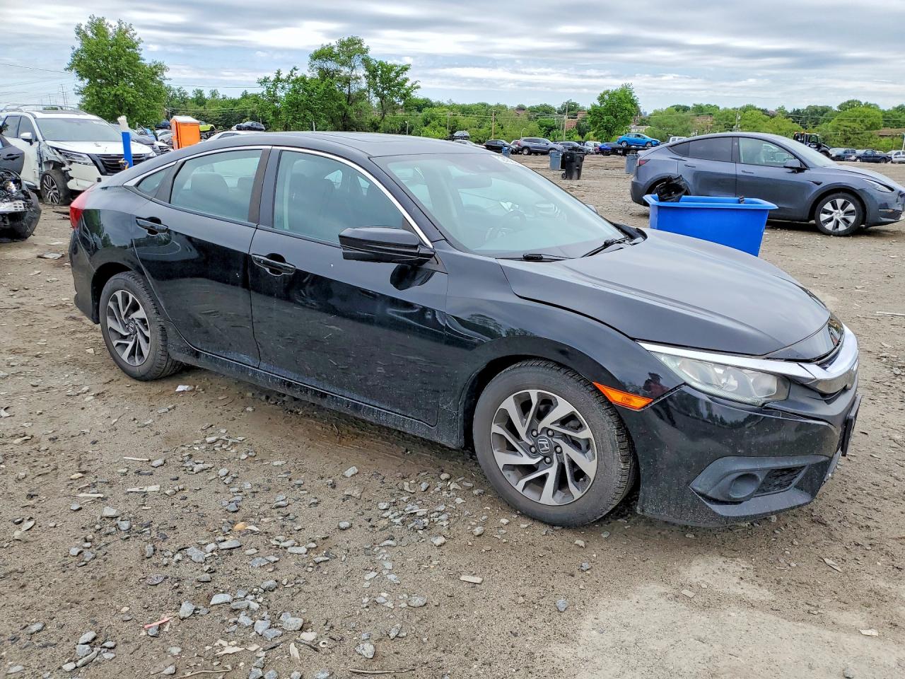 2016 HONDA CIVIC EX photo 4
