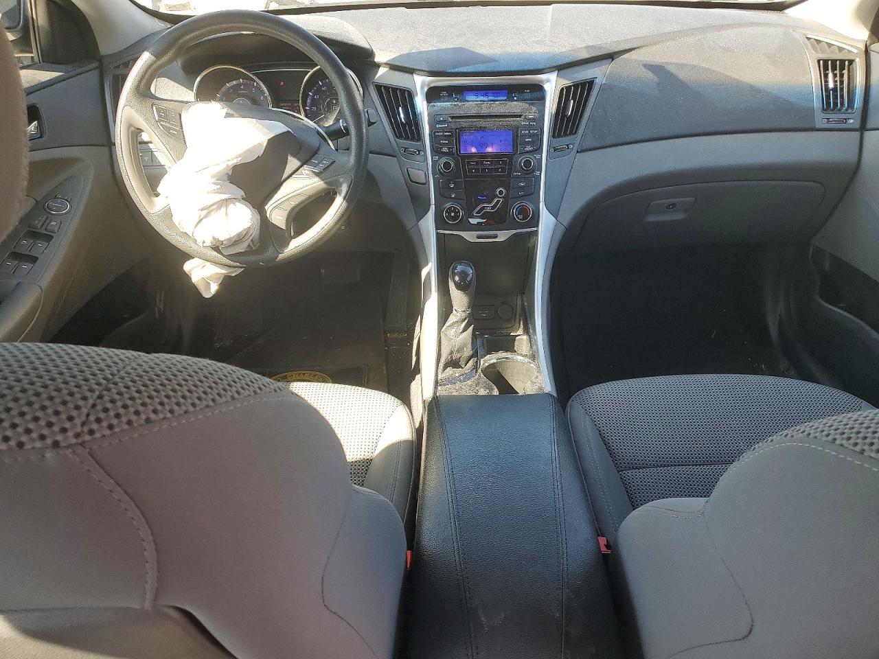 2012 HYUNDAI SONATA GLS photo 22