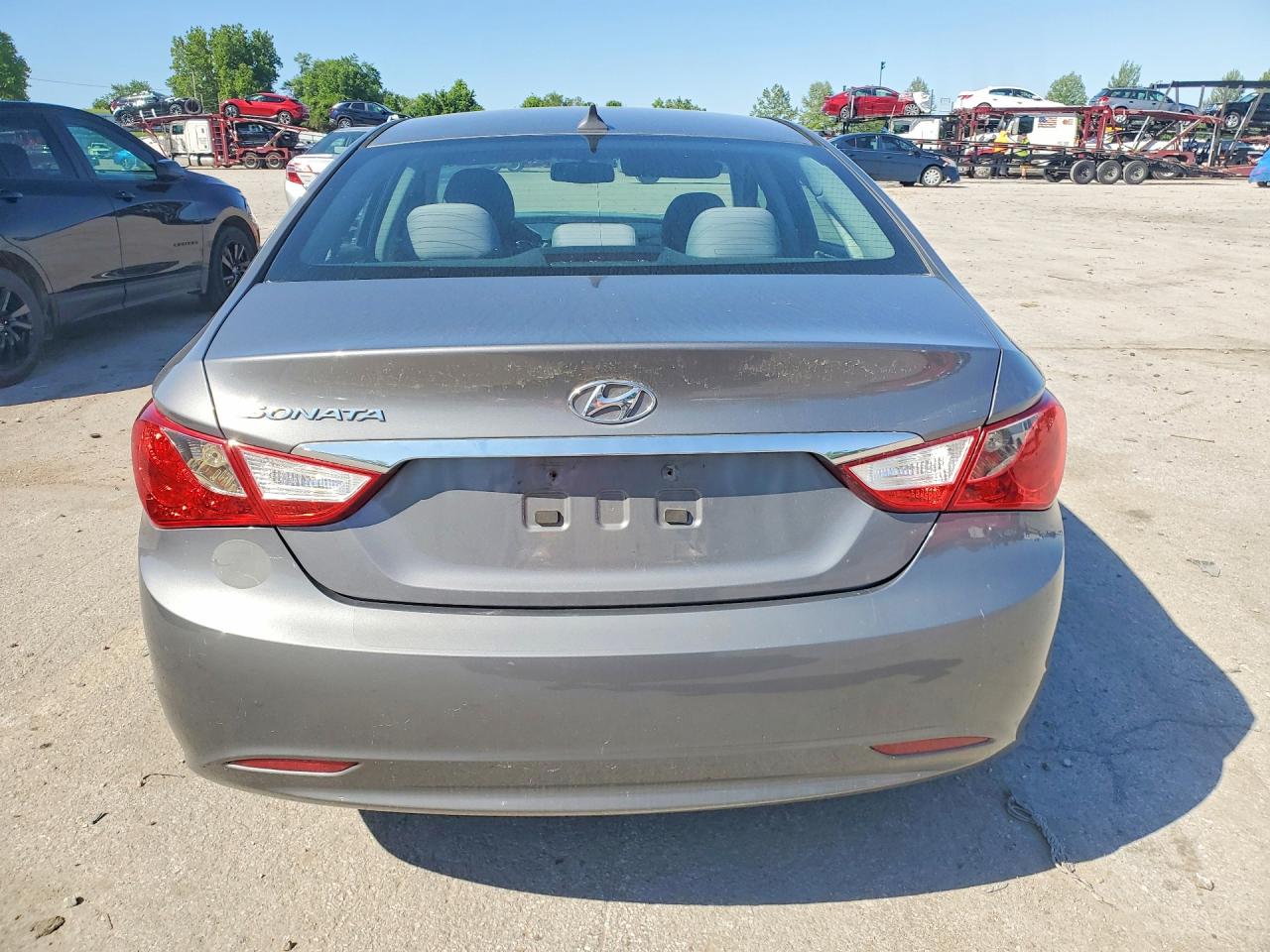 2012 HYUNDAI SONATA GLS photo 16