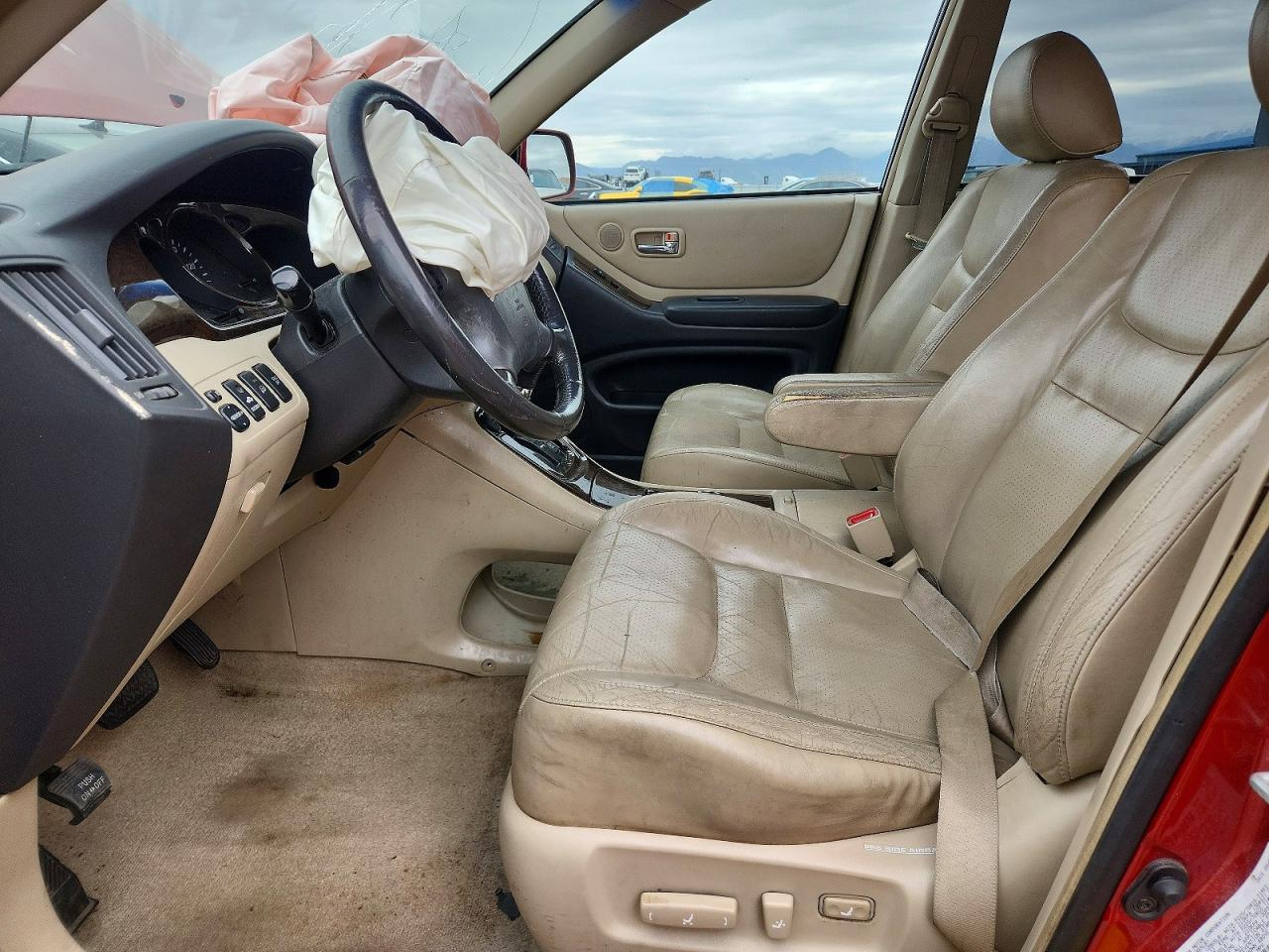 2003 TOYOTA HIGHLANDER LIMITED photo 19