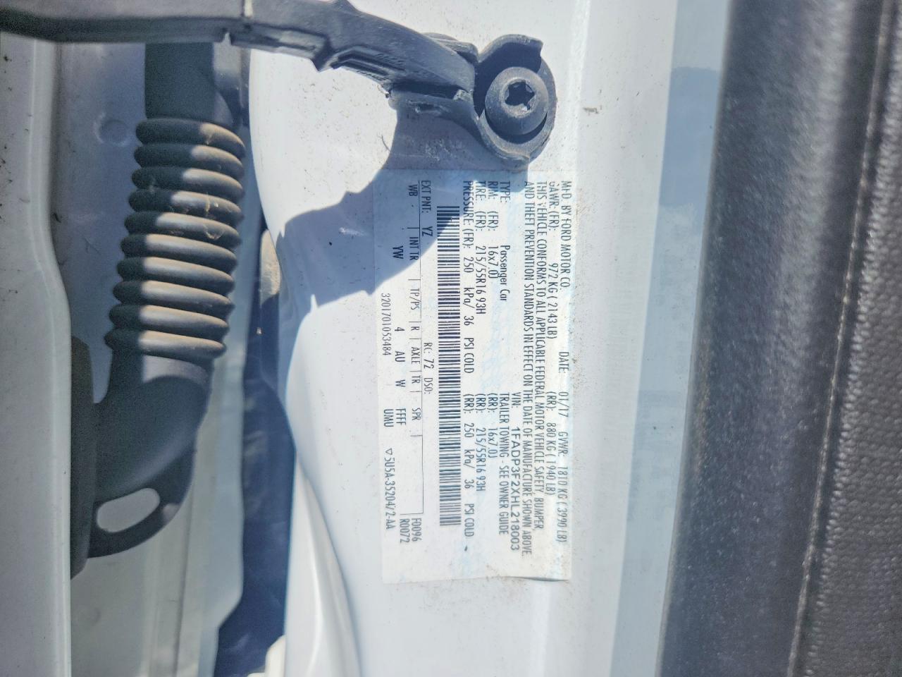 2017 FORD FOCUS SE photo 34