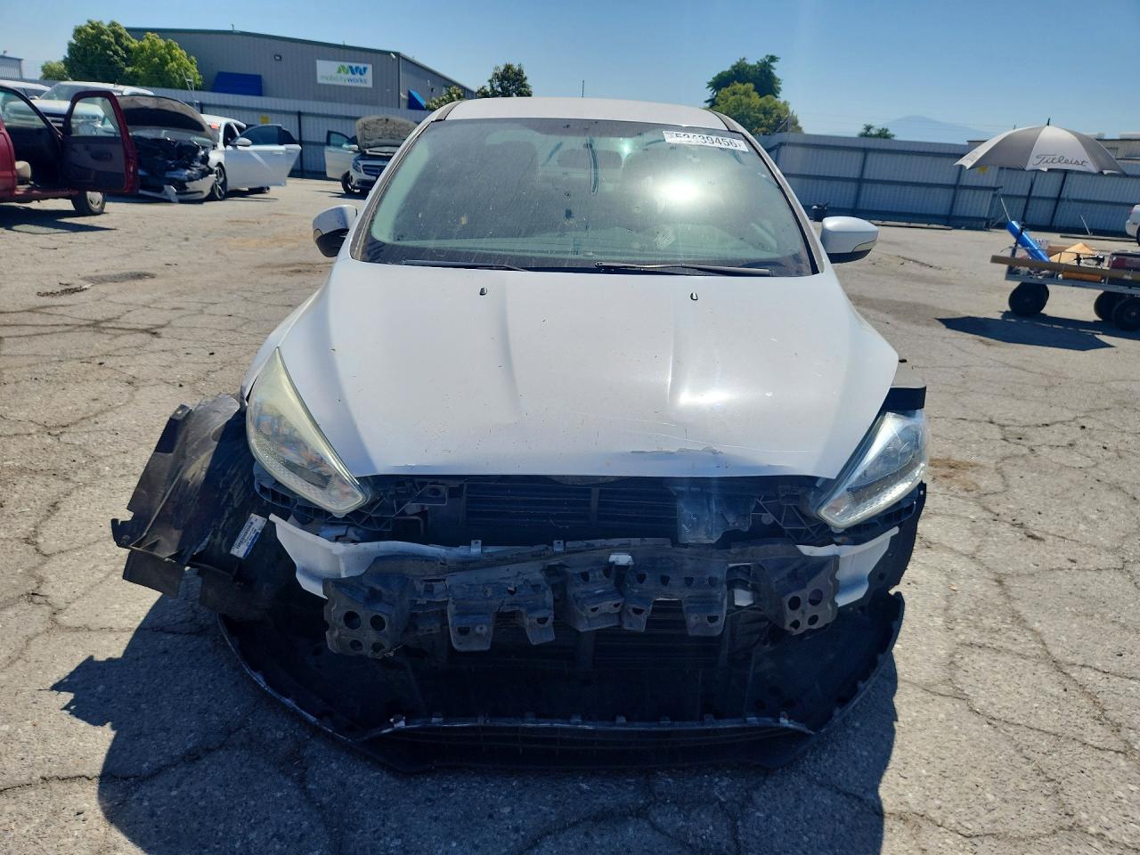 2017 FORD FOCUS SE photo 13