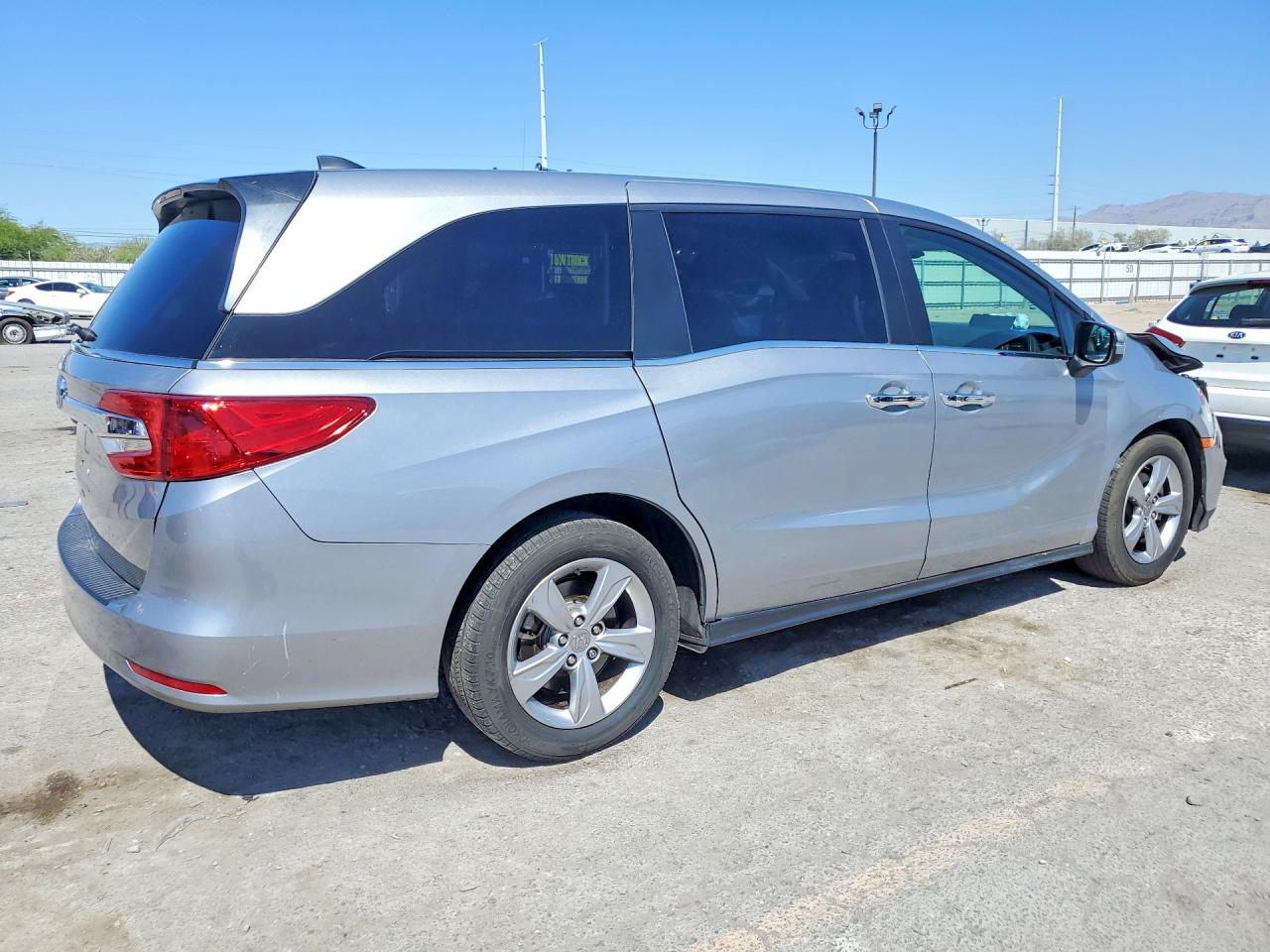 2019 HONDA ODYSSEY EXL photo 3