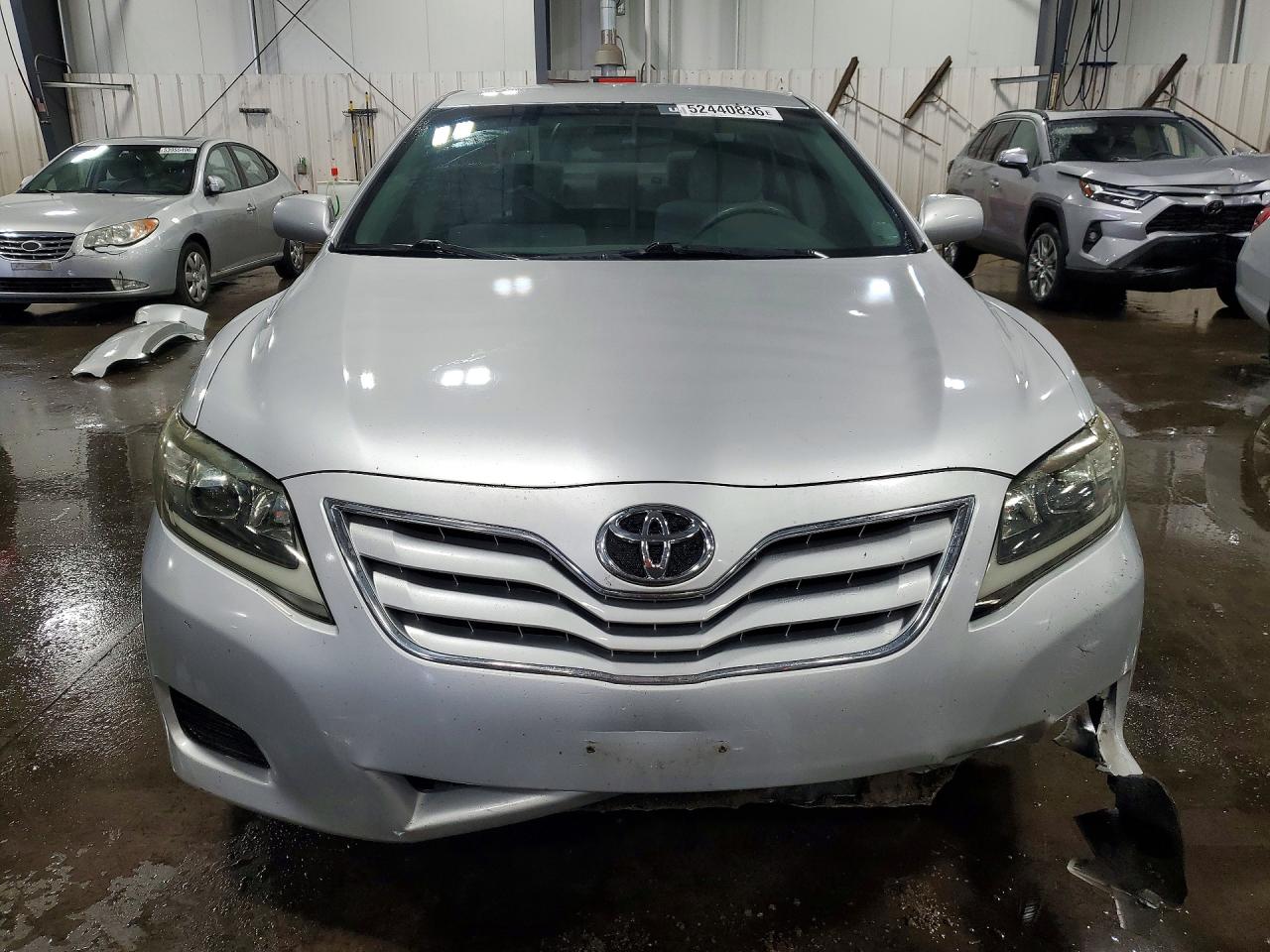 2011 TOYOTA CAMRY LE photo 9