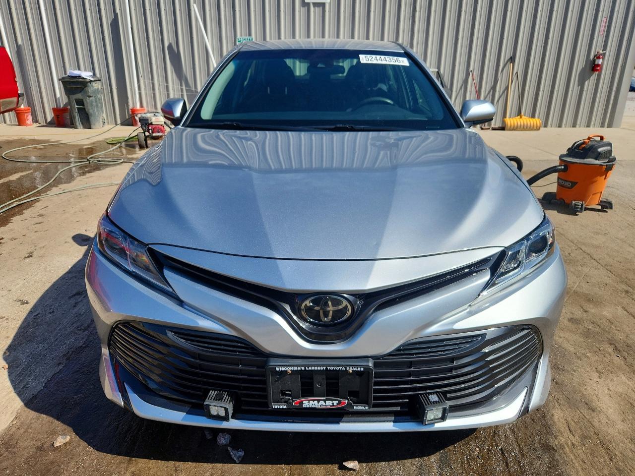 2018 TOYOTA CAMRY LE photo 13