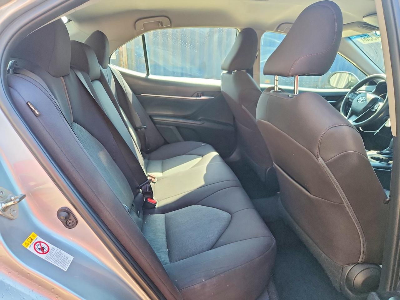 2018 TOYOTA CAMRY LE photo 28
