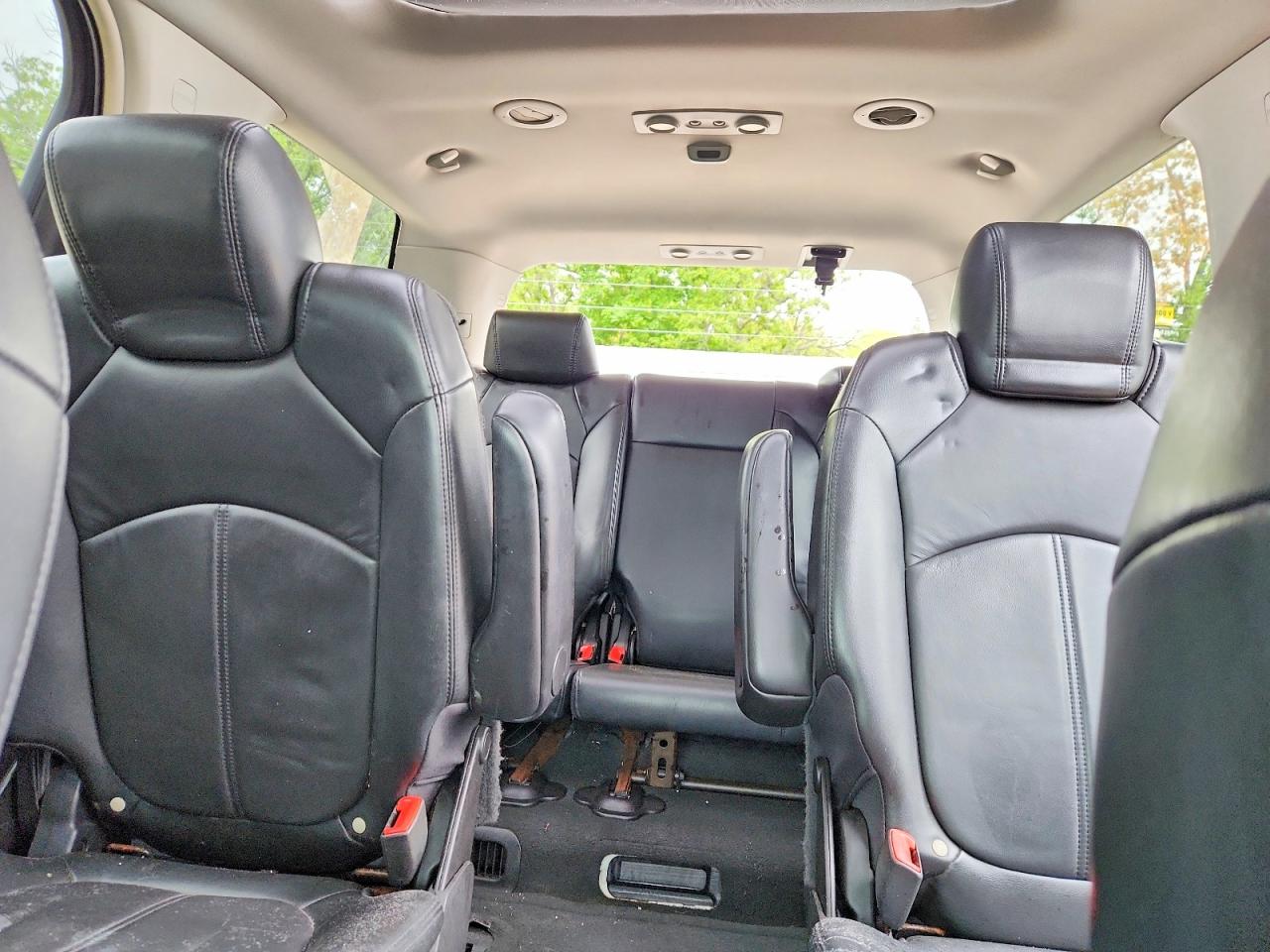 2007 GMC ACADIA SLT-1 photo 28