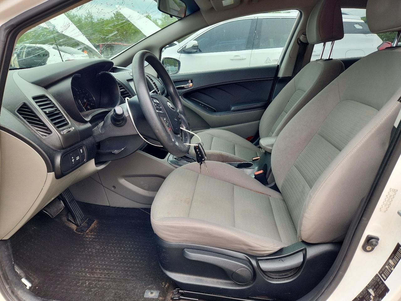 2015 KIA FORTE LX photo 19