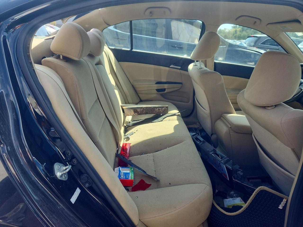 2012 HONDA ACCORD LX photo 19
