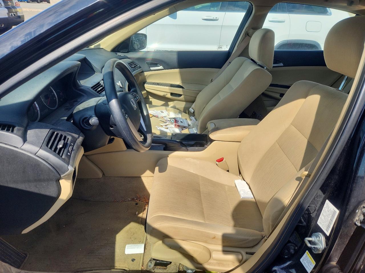 2012 HONDA ACCORD LX photo 13