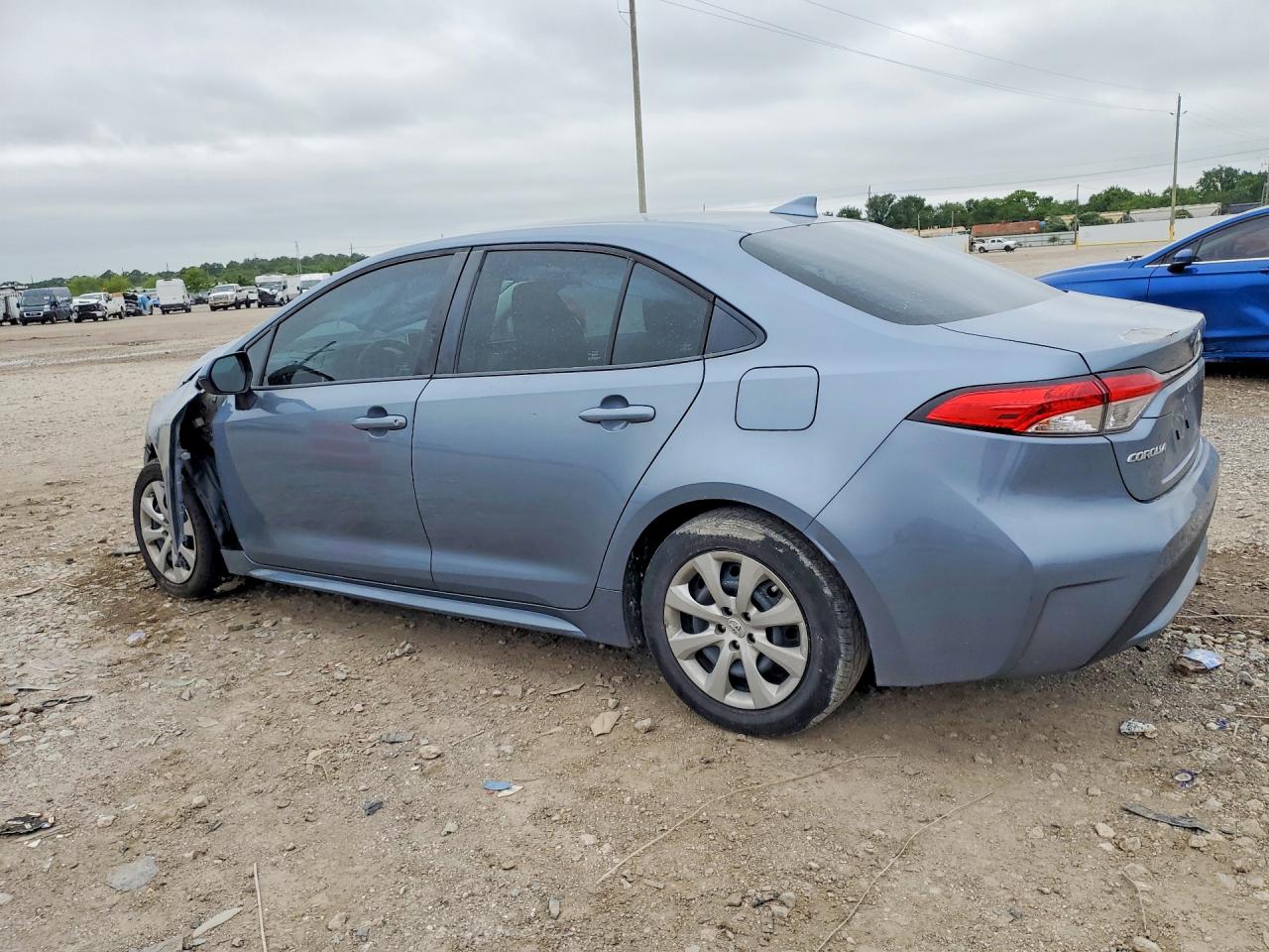 2020 TOYOTA COROLLA LE photo 3