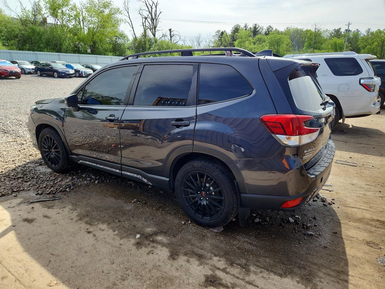 2019 SUBARU FORESTER SPORT photo 2
