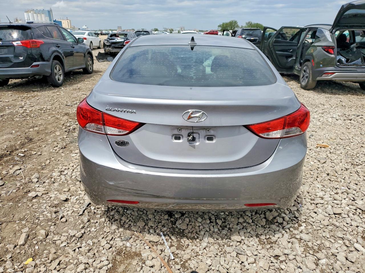 2013 HYUNDAI ELANTRA GLS photo 11