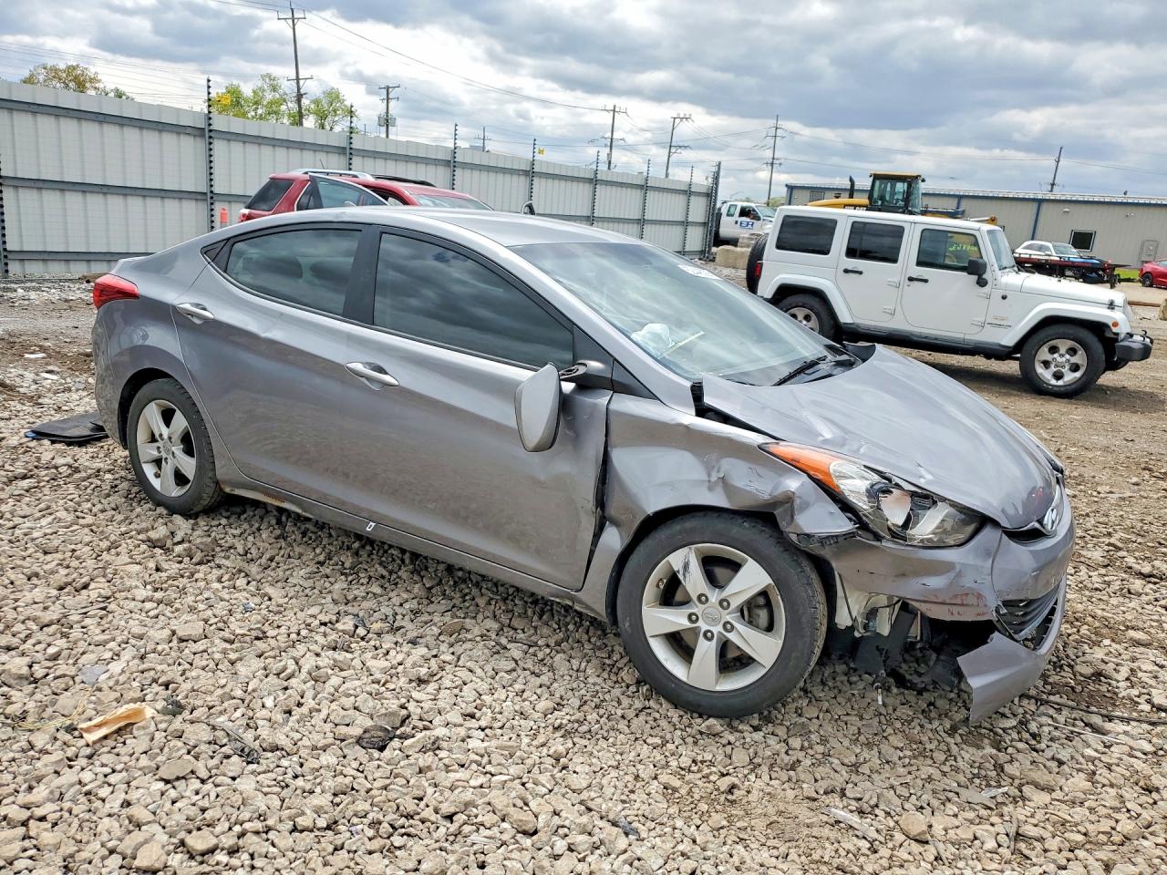 2013 HYUNDAI ELANTRA GLS photo 7