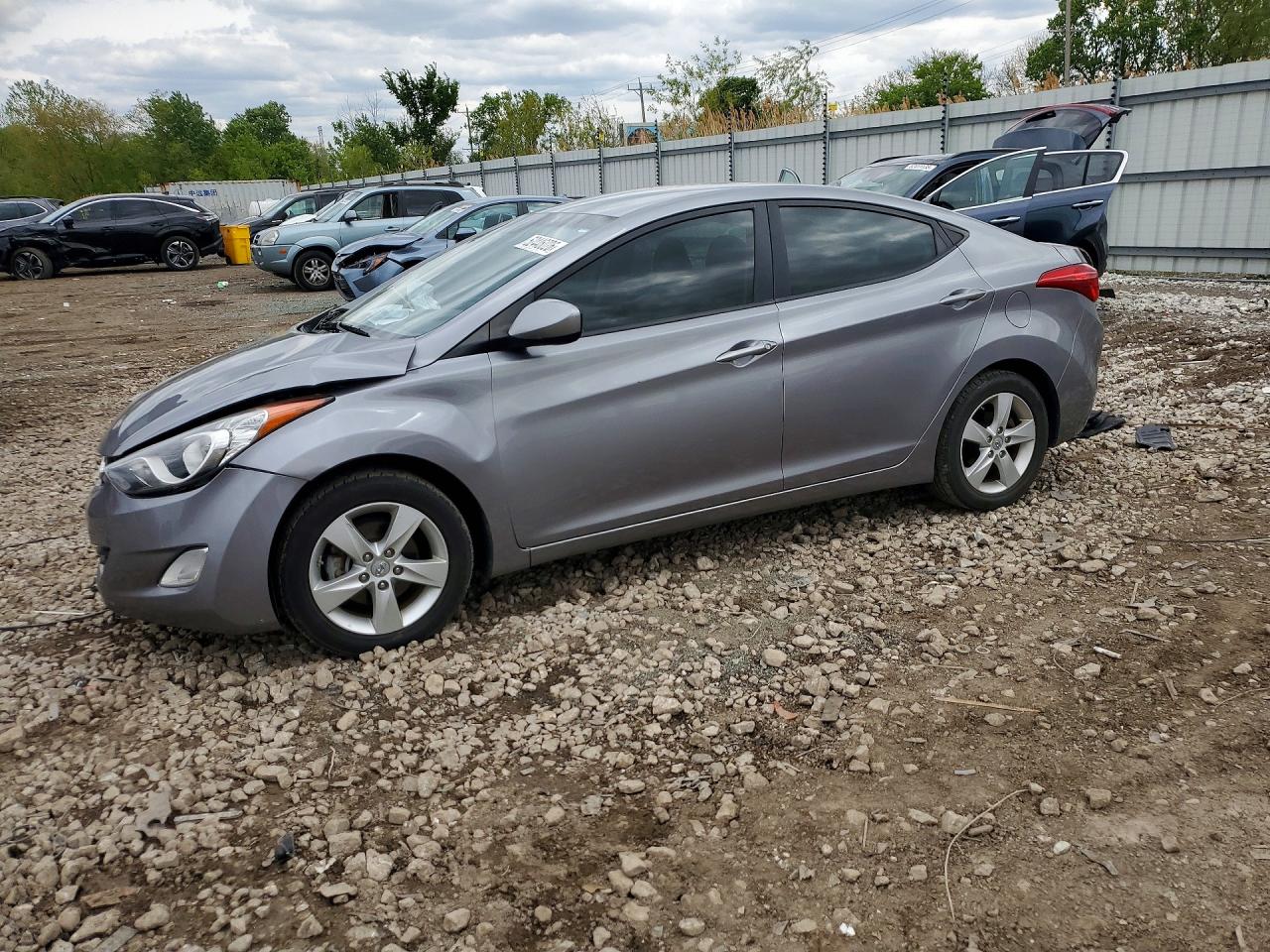 2013 HYUNDAI ELANTRA