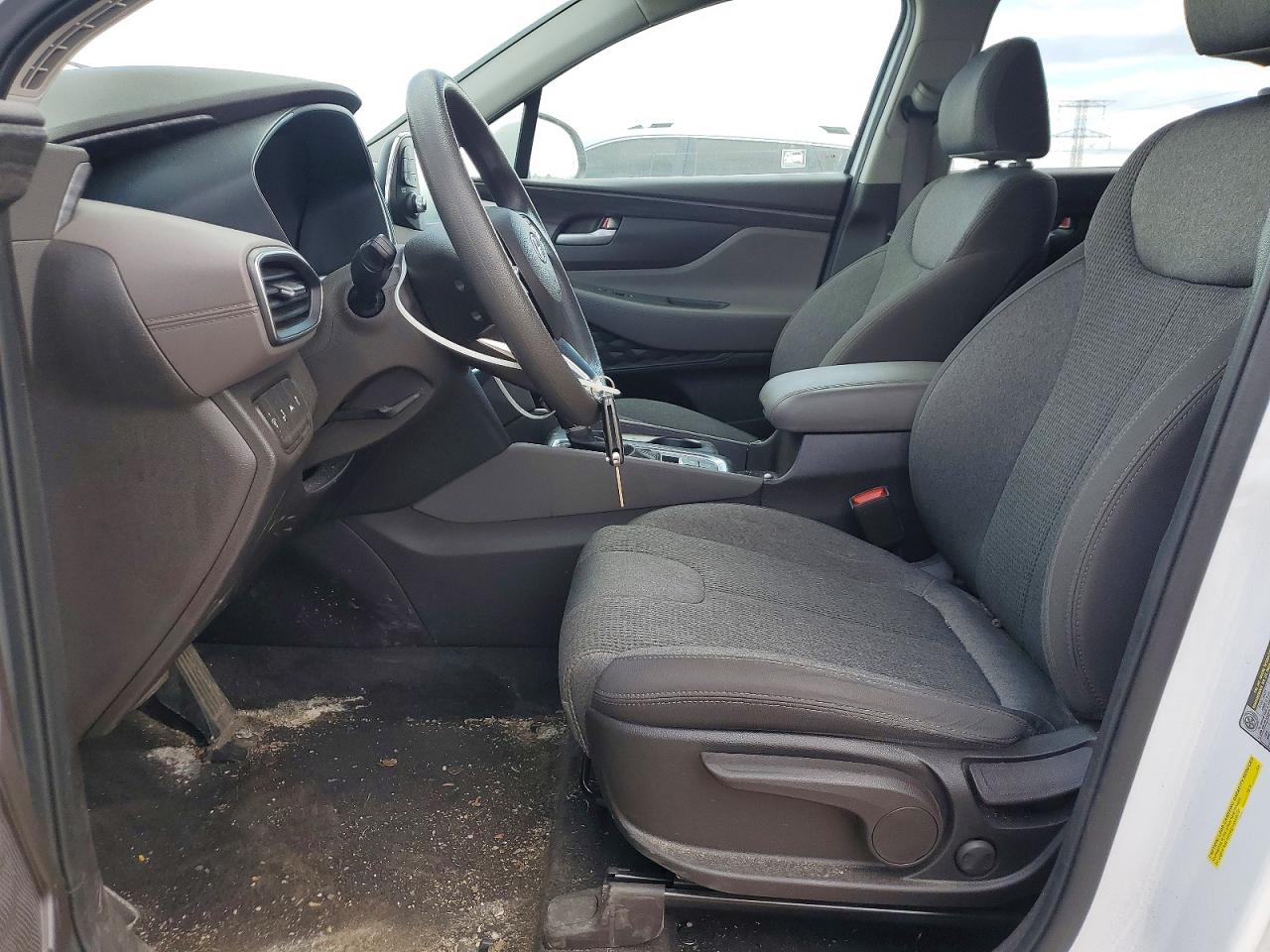 2019 HYUNDAI SANTA FE SE photo 19