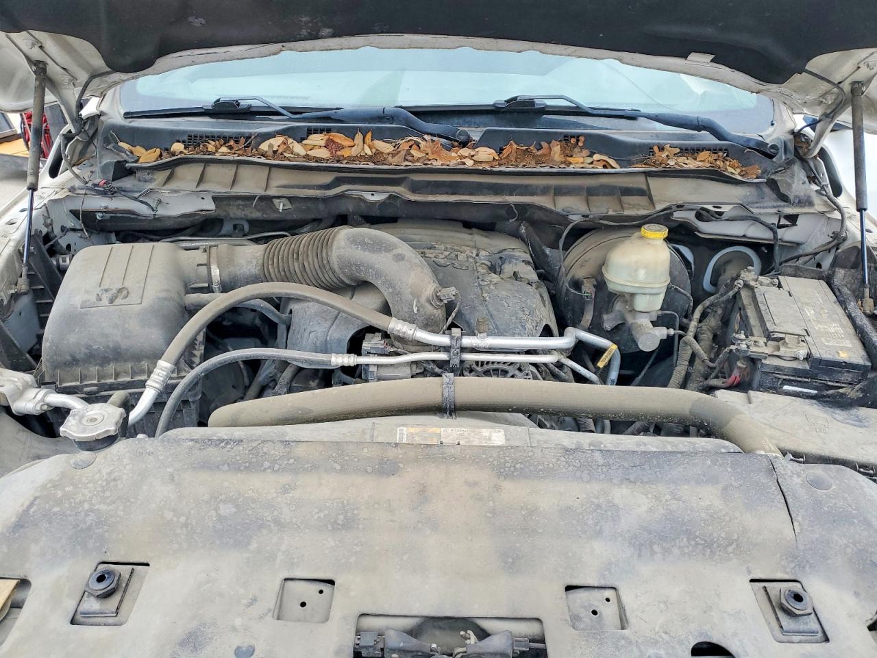 2016 RAM 1500 SLT photo 34