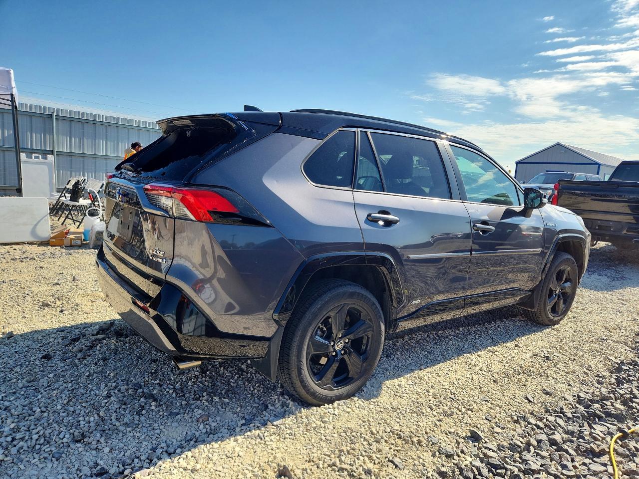 2021 TOYOTA RAV4 XSE photo 5