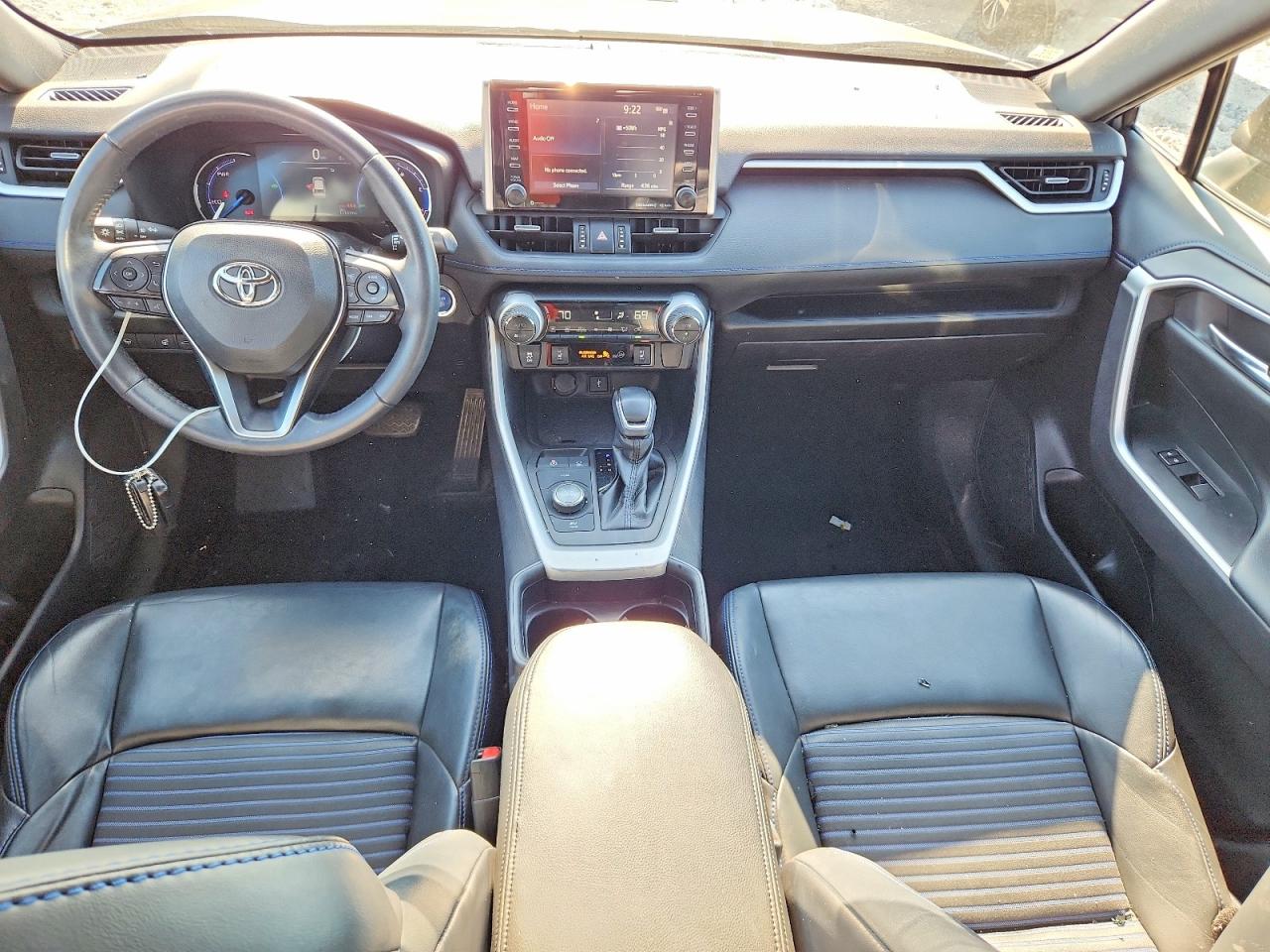 2021 TOYOTA RAV4 XSE photo 15