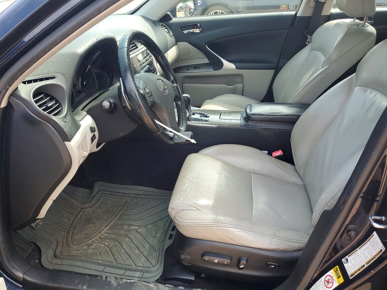 2009 LEXUS IS 250 photo 7