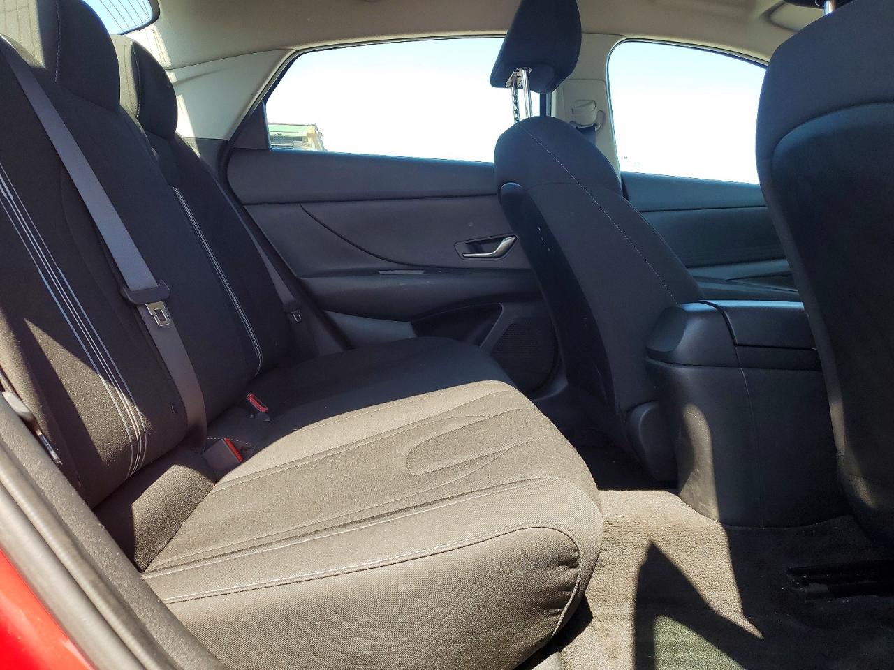 2022 HYUNDAI ELANTRA SEL photo 19