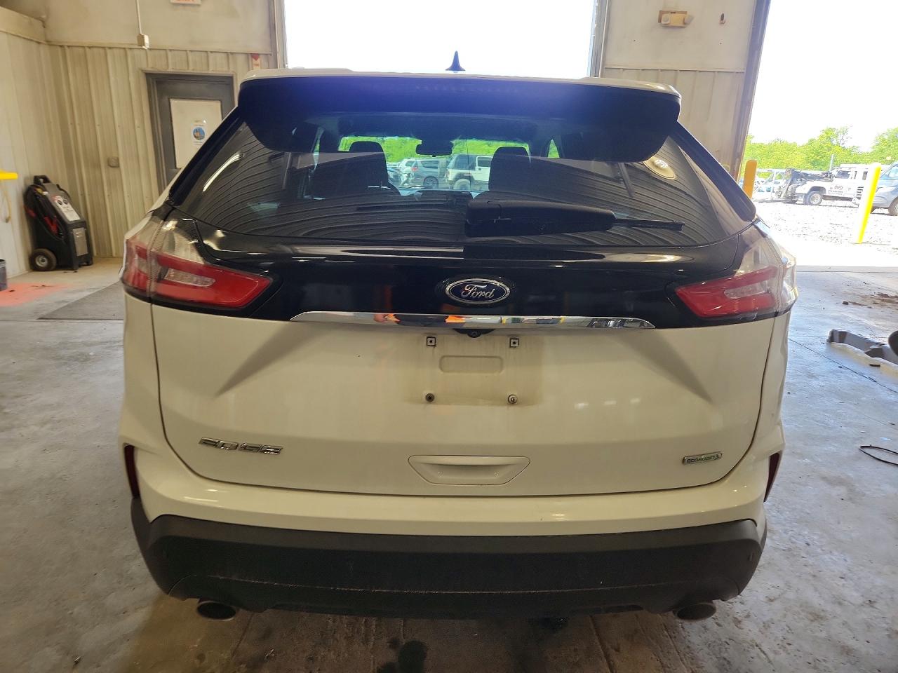 2020 FORD EDGE SE photo 16