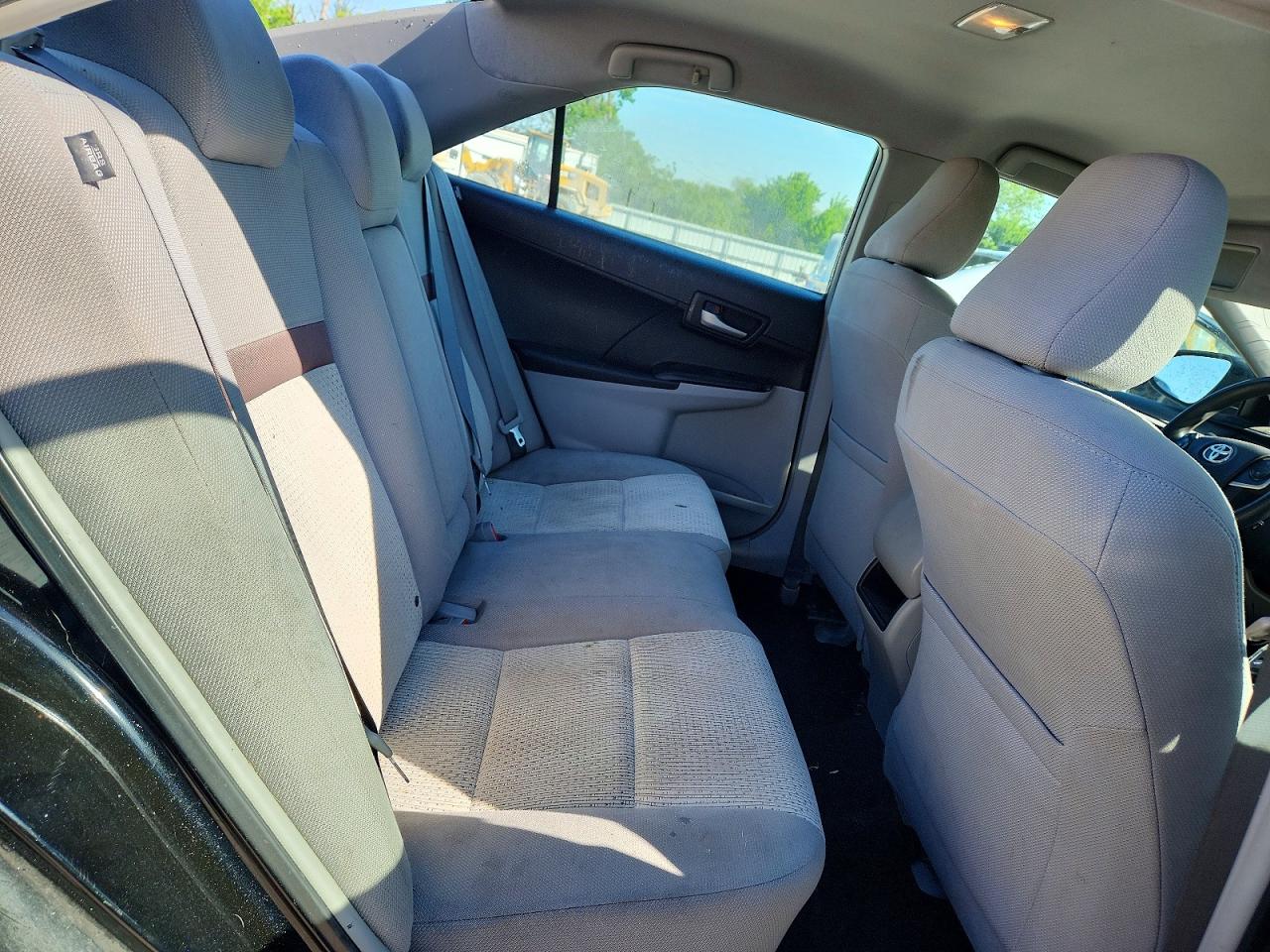 2012 TOYOTA CAMRY LE photo 10