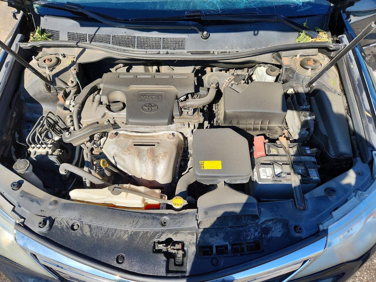 2012 TOYOTA CAMRY LE photo 11