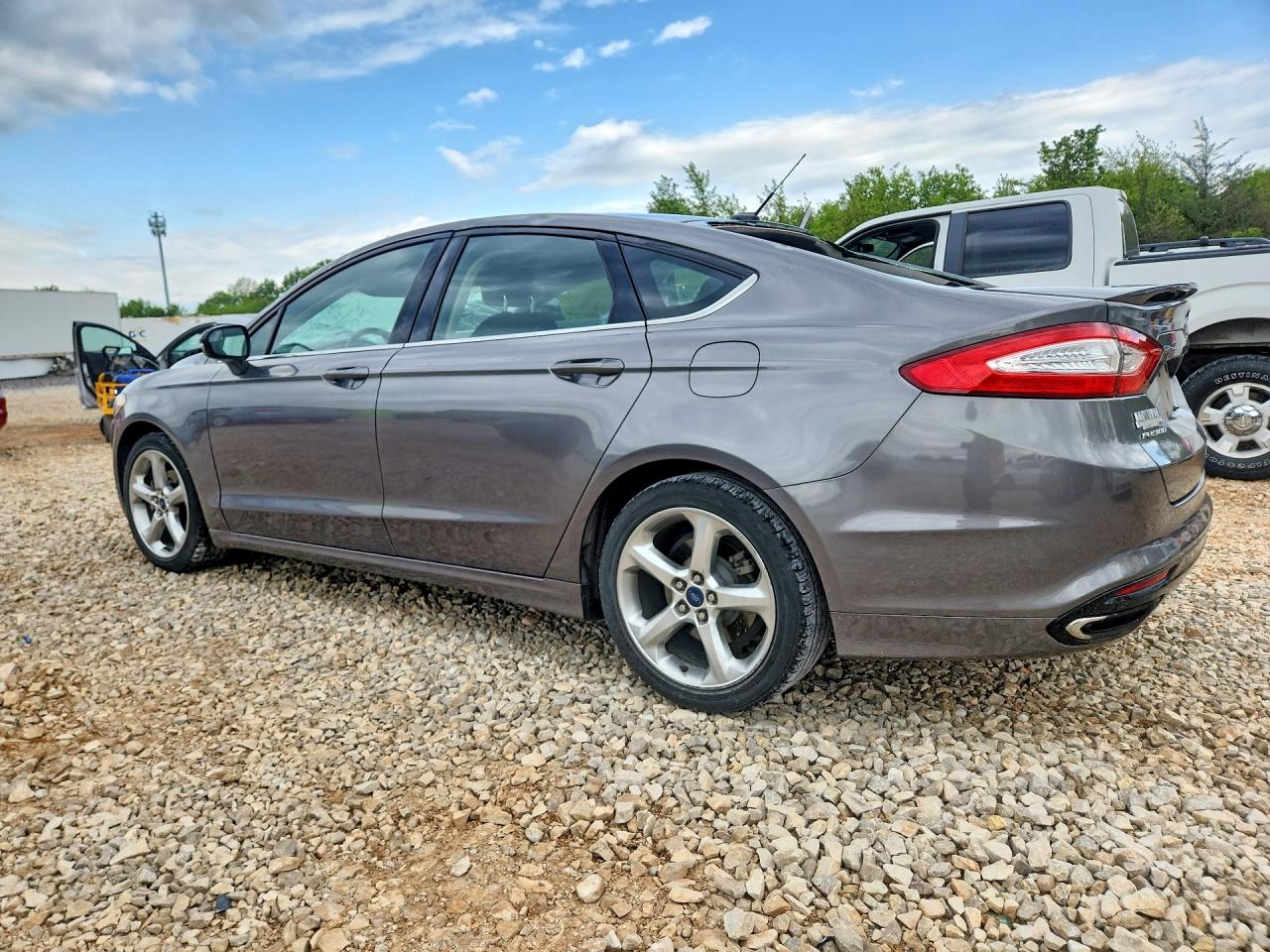 2014 FORD FUSION SE photo 3