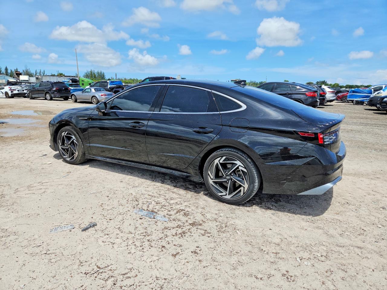 2024 HYUNDAI SONATA SEL photo 4