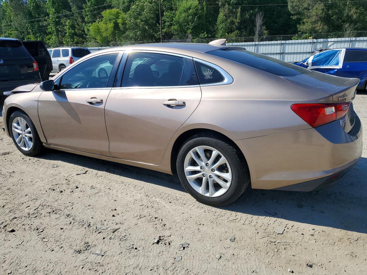 2018 CHEVROLET MALIBU LT photo 3