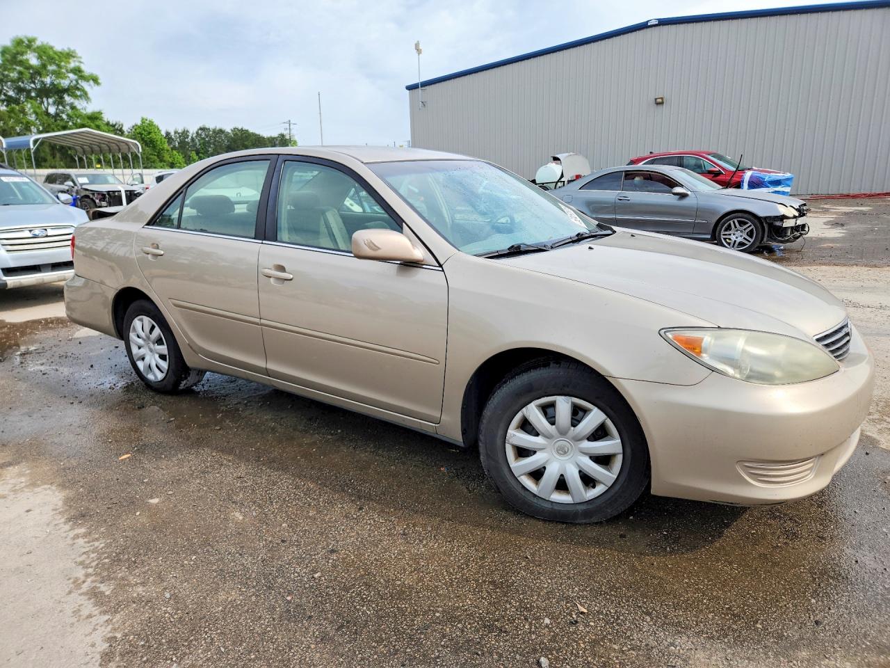 2005 TOYOTA CAMRY LE photo 10