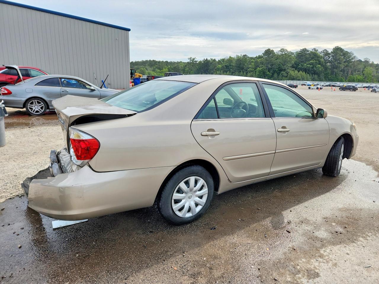 2005 TOYOTA CAMRY LE photo 7