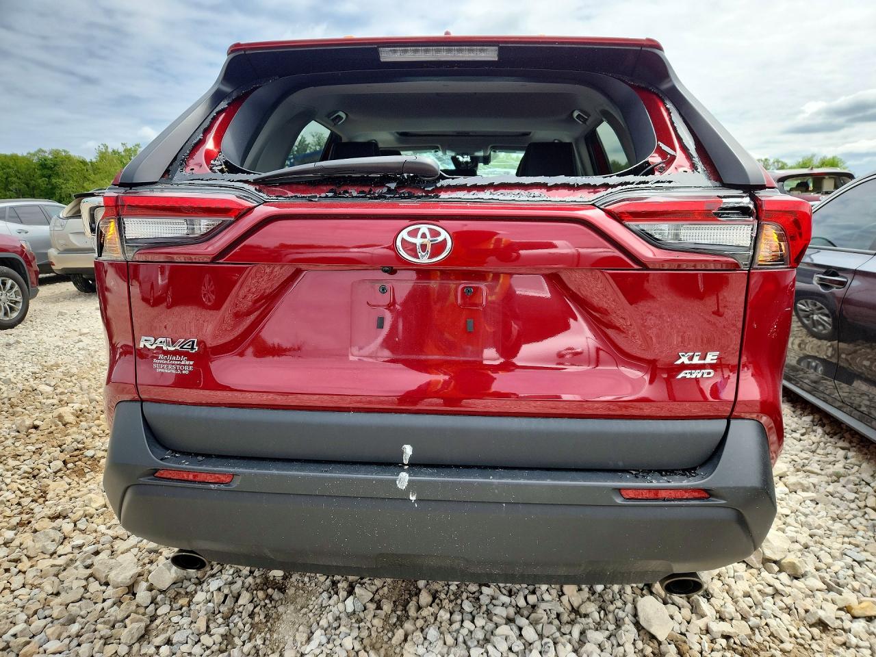2022 TOYOTA RAV4 XLE PREMIUM photo 11