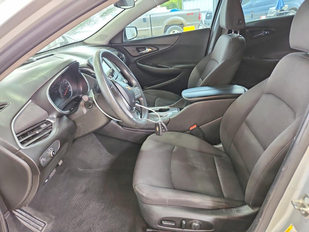 2018 CHEVROLET MALIBU LT photo 13