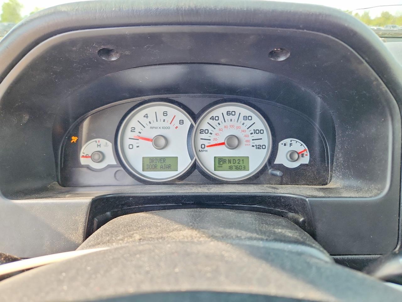 2005 FORD ESCAPE LIMITED photo 25