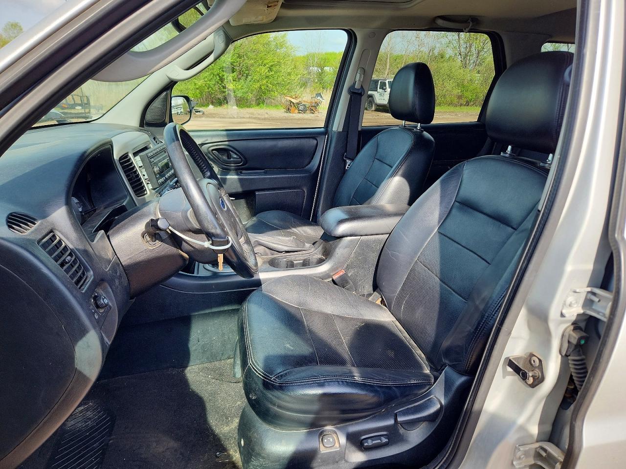 2005 FORD ESCAPE LIMITED photo 19