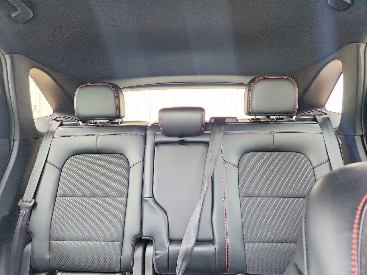 2025 FORD ESCAPE ST LINE photo 19