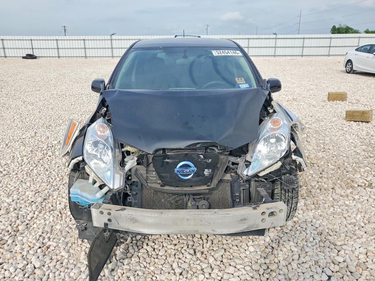 2017 NISSAN LEAF S photo 9