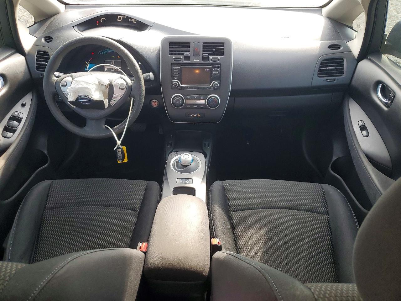 2017 NISSAN LEAF S photo 15