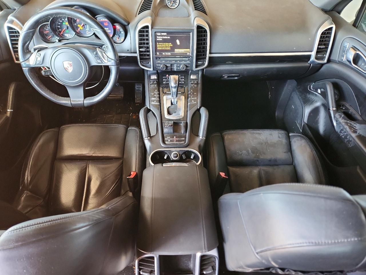 2012 PORSCHE CAYENNE photo 15