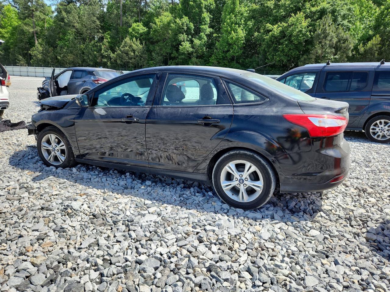 2014 FORD FOCUS SE photo 3